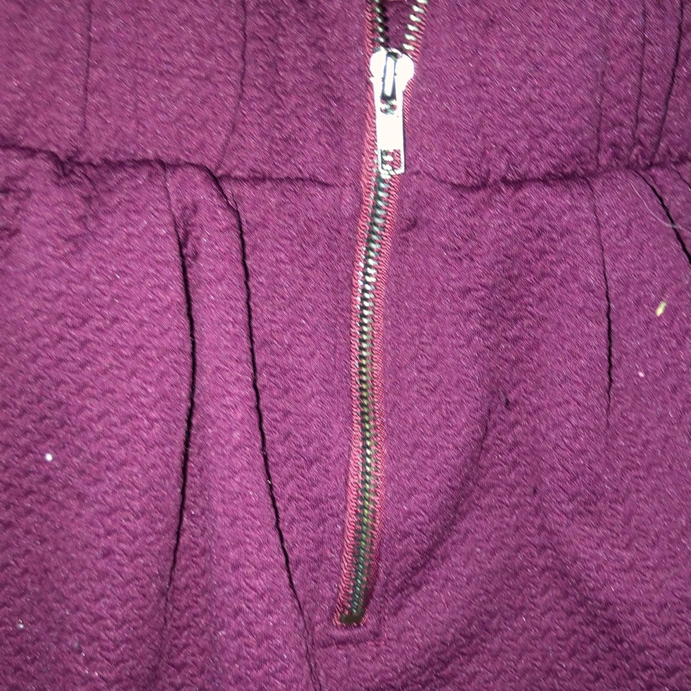 mini skirt - Picture 3 of 5